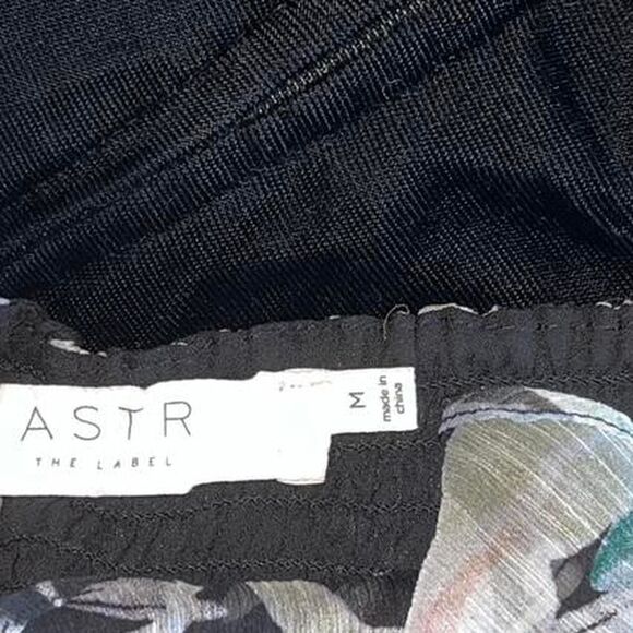 ASTR The Label Palace Floral maxi dress W/ cut-out detail ruffle hem Sz M 6-8 - Picture 7 of 8